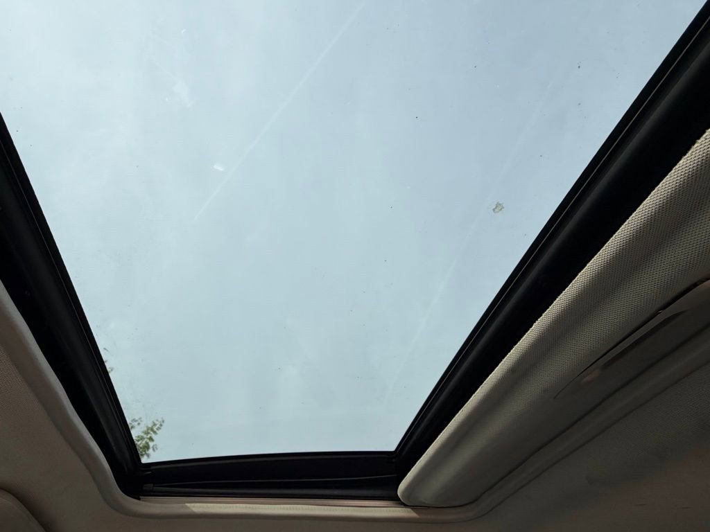 Used 2017 Subaru Impreza 2.0i Premium image 4