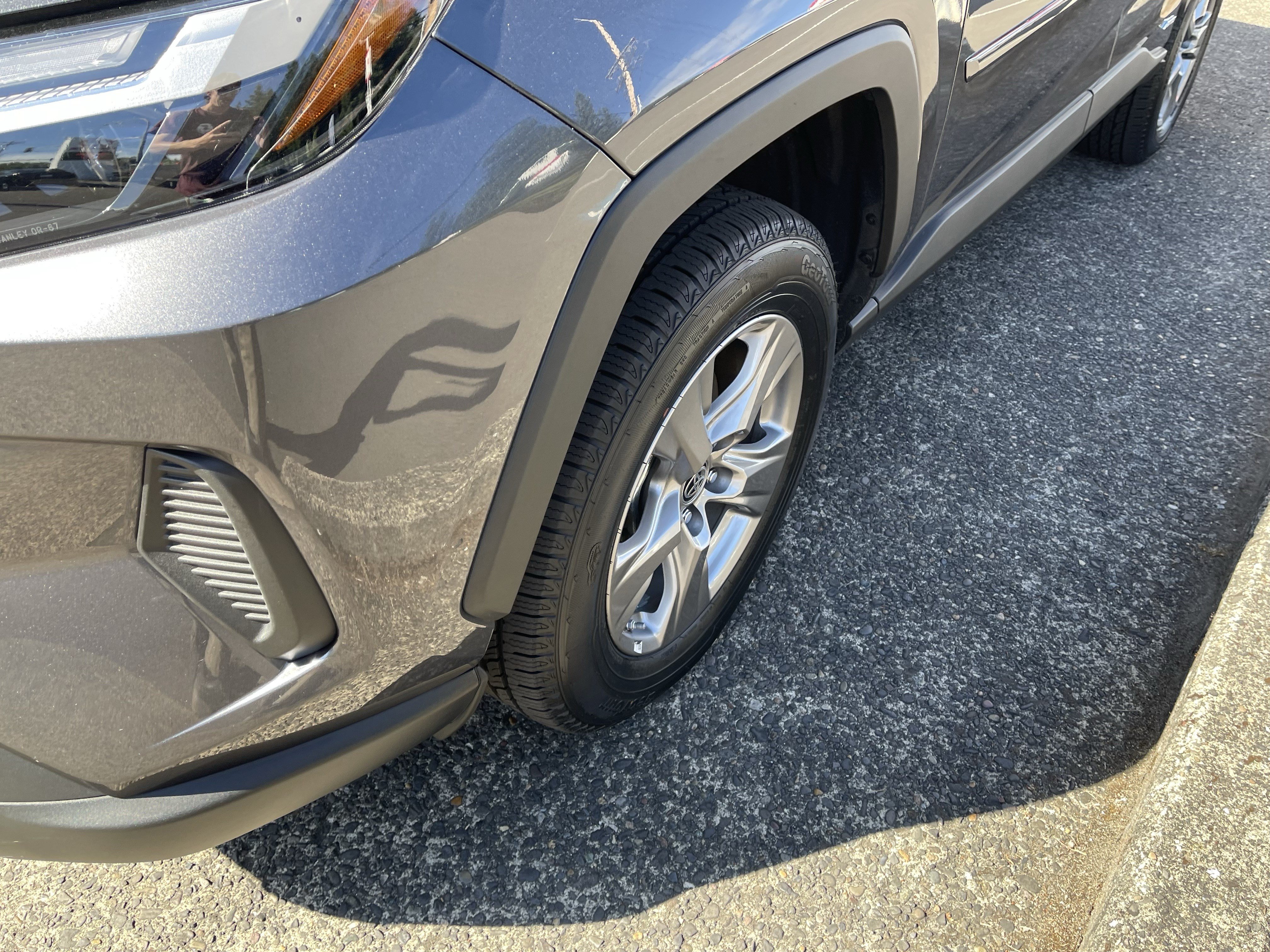Certified 2024 Toyota RAV4 LE AWD/4WD image 8