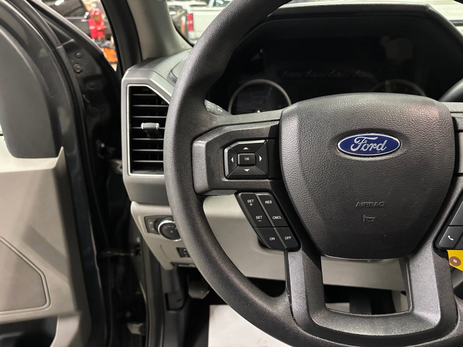 Used 2020 Ford F250 XLT w/ XLT Value Package AWD/4WD image 14