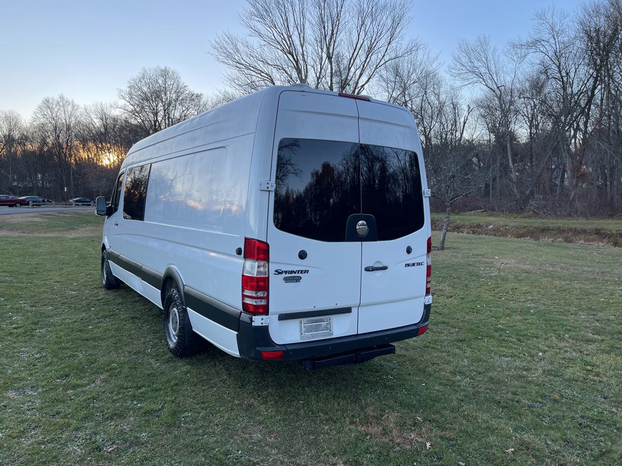 Used 2011 Freightliner Sprinter 2500 image 33