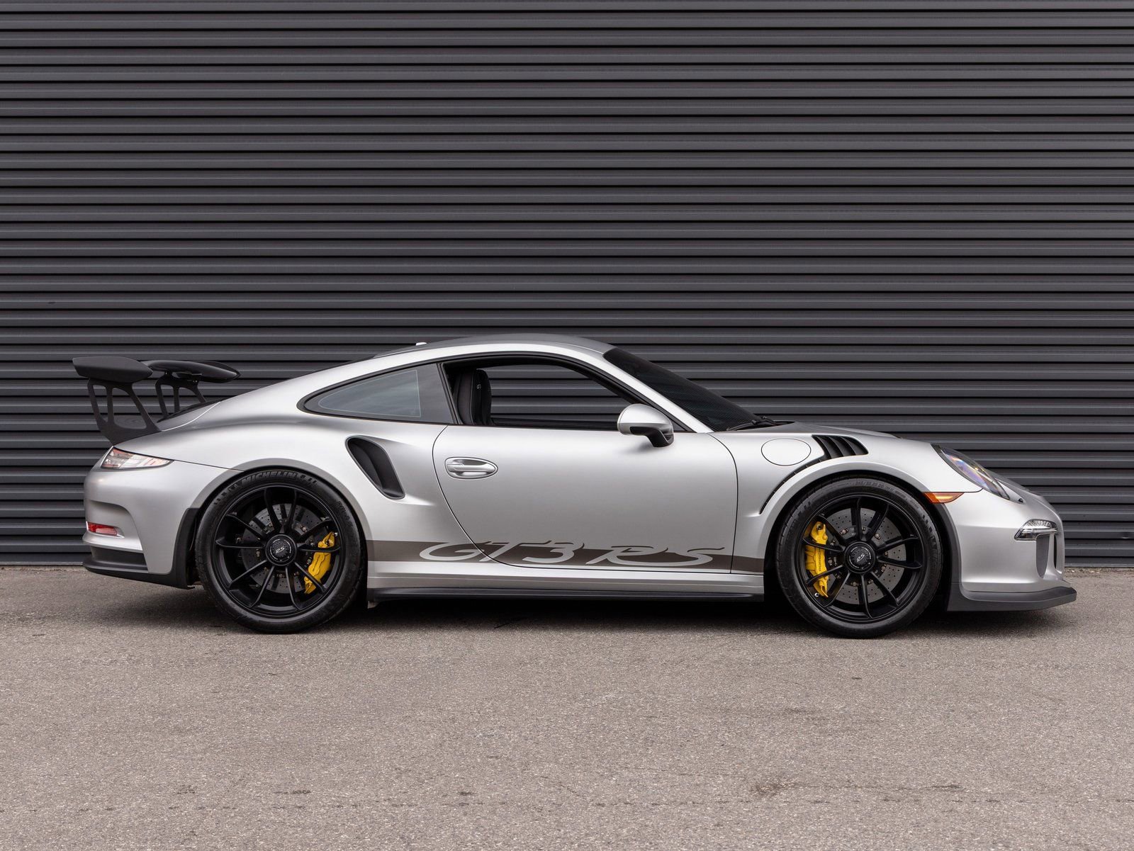 Certified 2016 Porsche 911 GT3 RS image 8