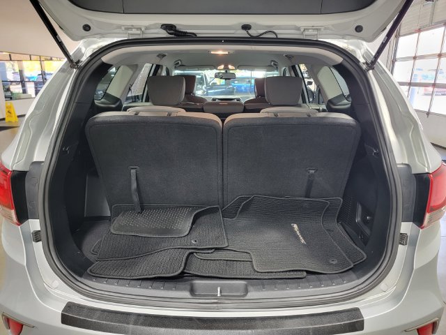 Used 2019 Hyundai Santa Fe XL SE AWD/4WD image 35