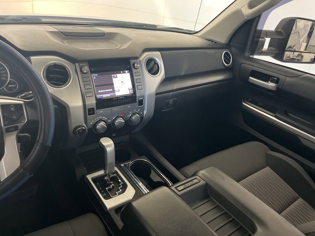 Used 2015 Toyota Tundra SR5 w/ SR5 Upgrade Package image 33