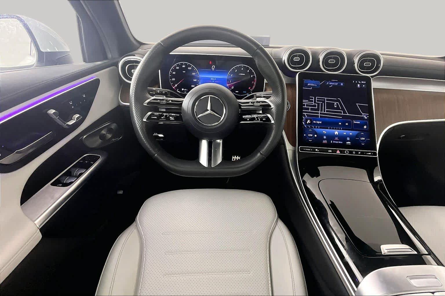 Used 2023 Mercedes-Benz GLC 300 image 6
