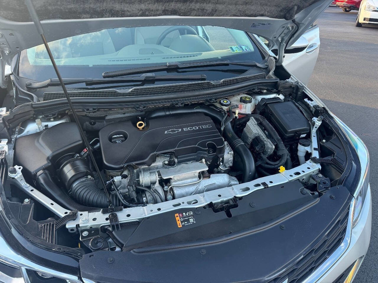 Used 2018 Chevrolet Cruze LS image 17