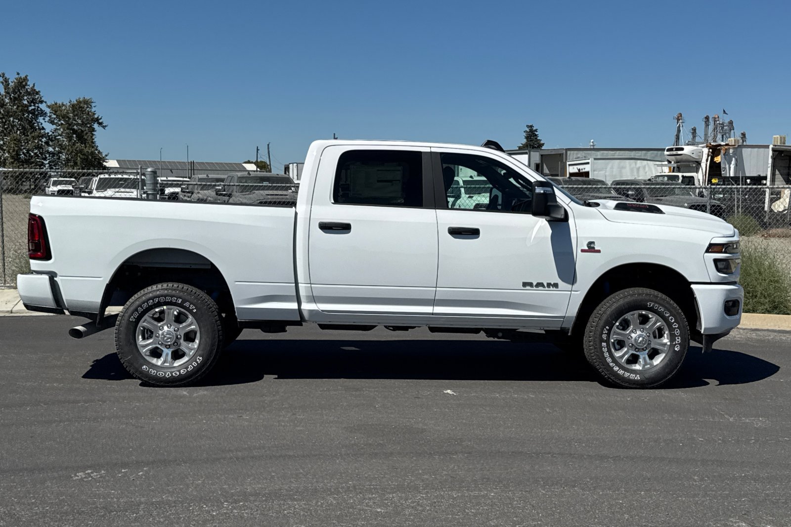 New 2026 RAM 2500 Big Horn AWD/4WD image 2
