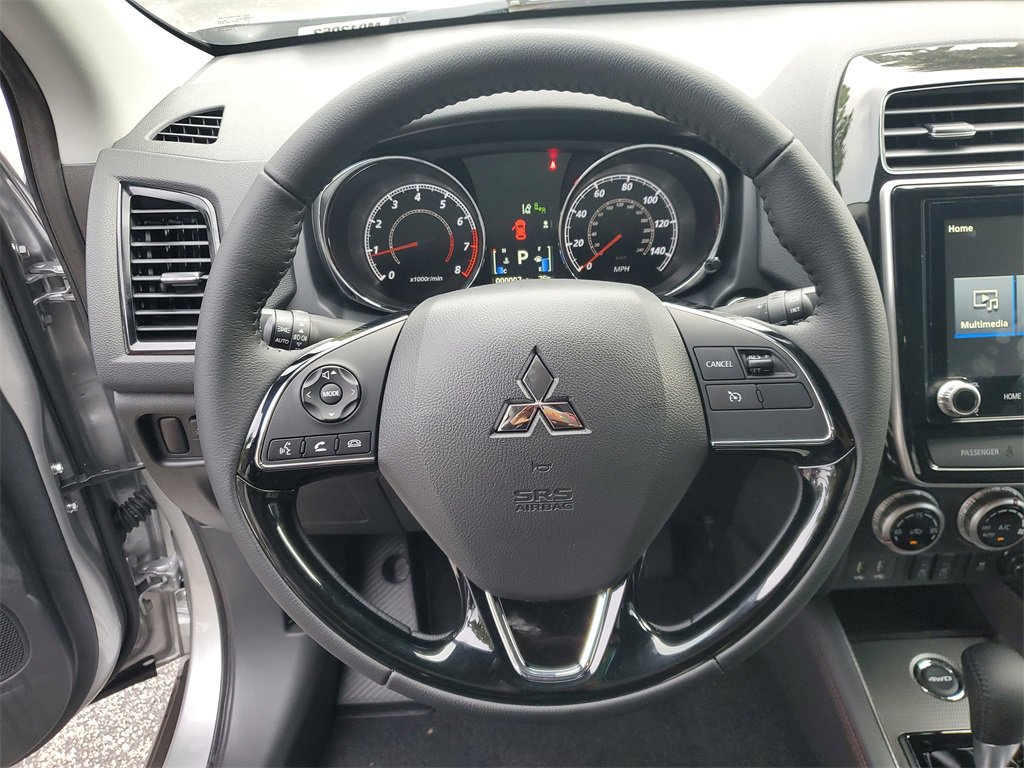 New 2025 Mitsubishi Outlander Sport SE image 18