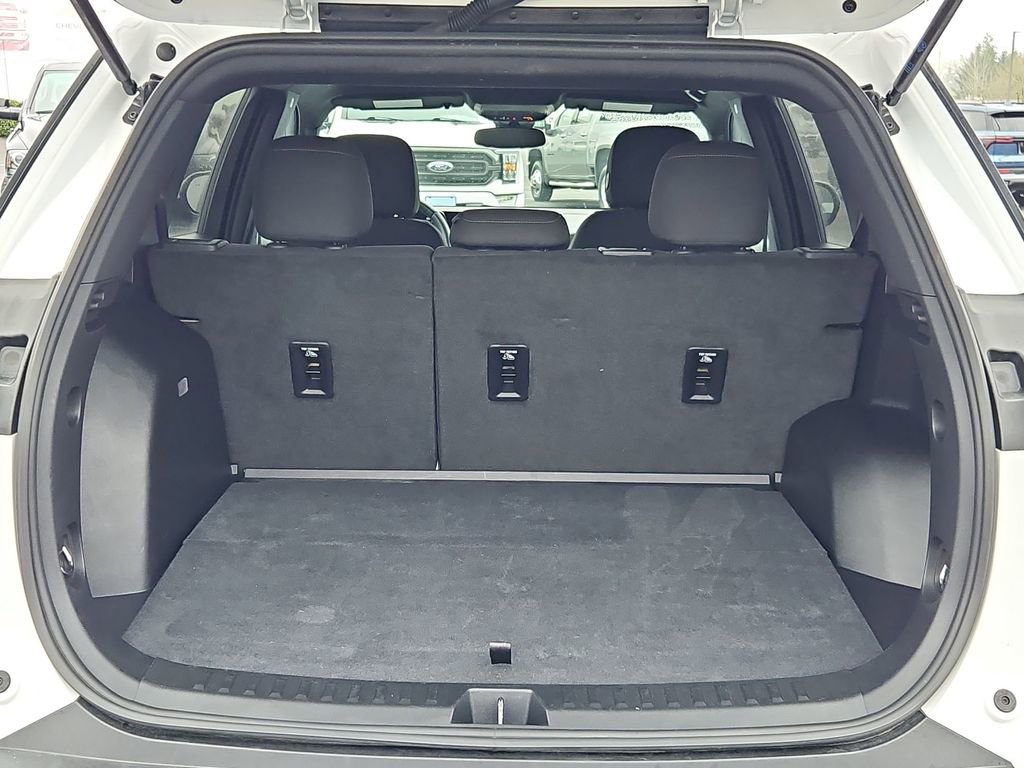 Certified 2025 Chevrolet Equinox LT image 24