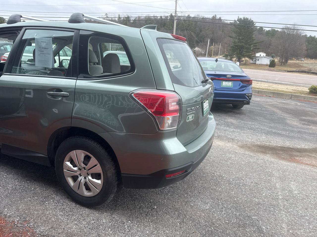 Used 2017 Subaru Forester 2.5i image 4