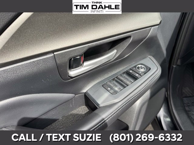 Used 2025 Toyota Grand Highlander AWD image 11