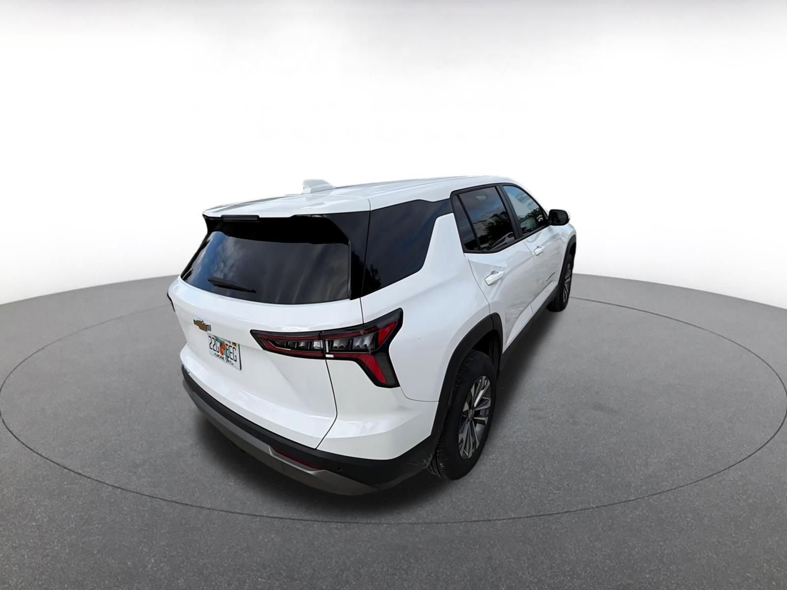 Used 2025 Chevrolet Equinox LT image 7