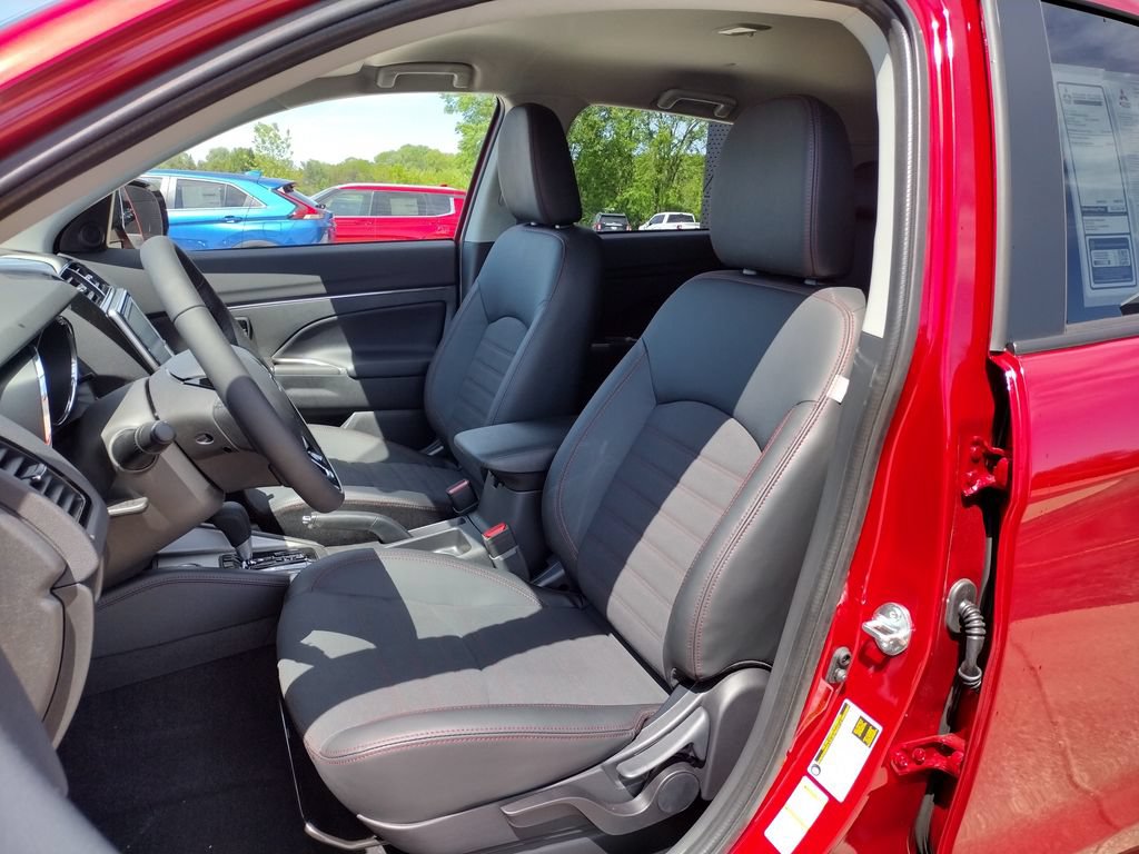 New 2026 Mitsubishi Outlander Sport SE AWD/4WD image 6