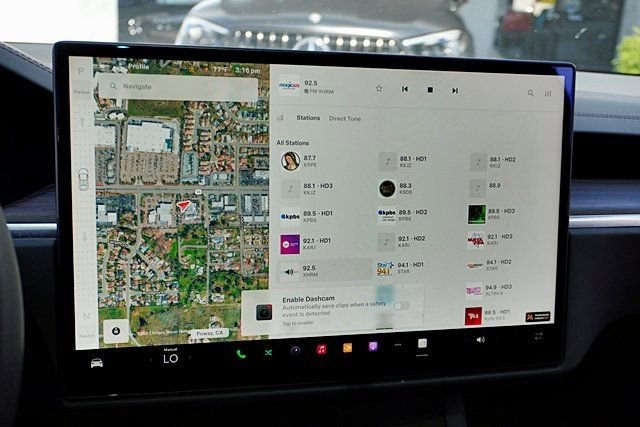 Used 2023 Tesla Model X AWD/4WD image 26