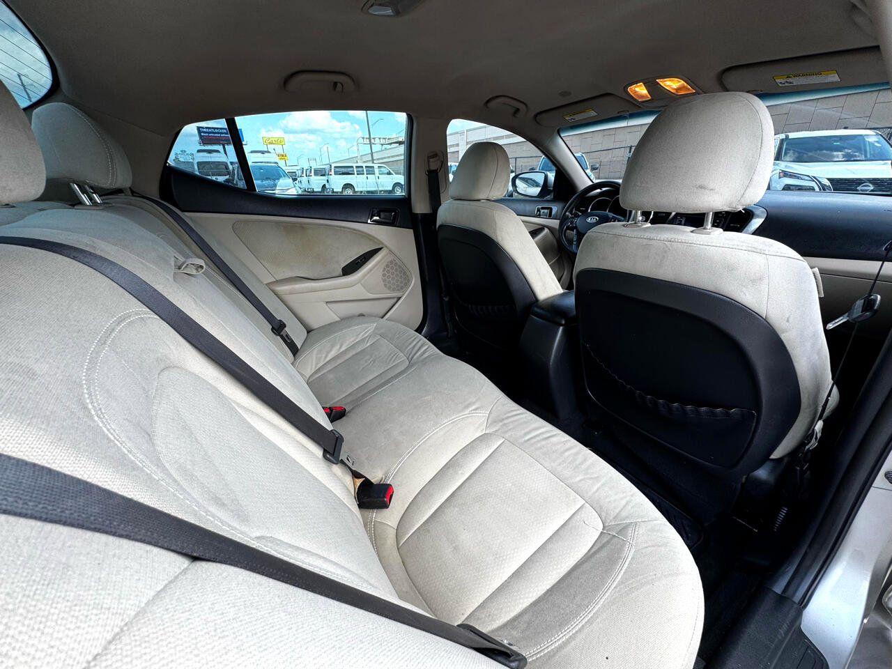 Used 2011 Kia Optima LX w/ Convenience Pkg image 10