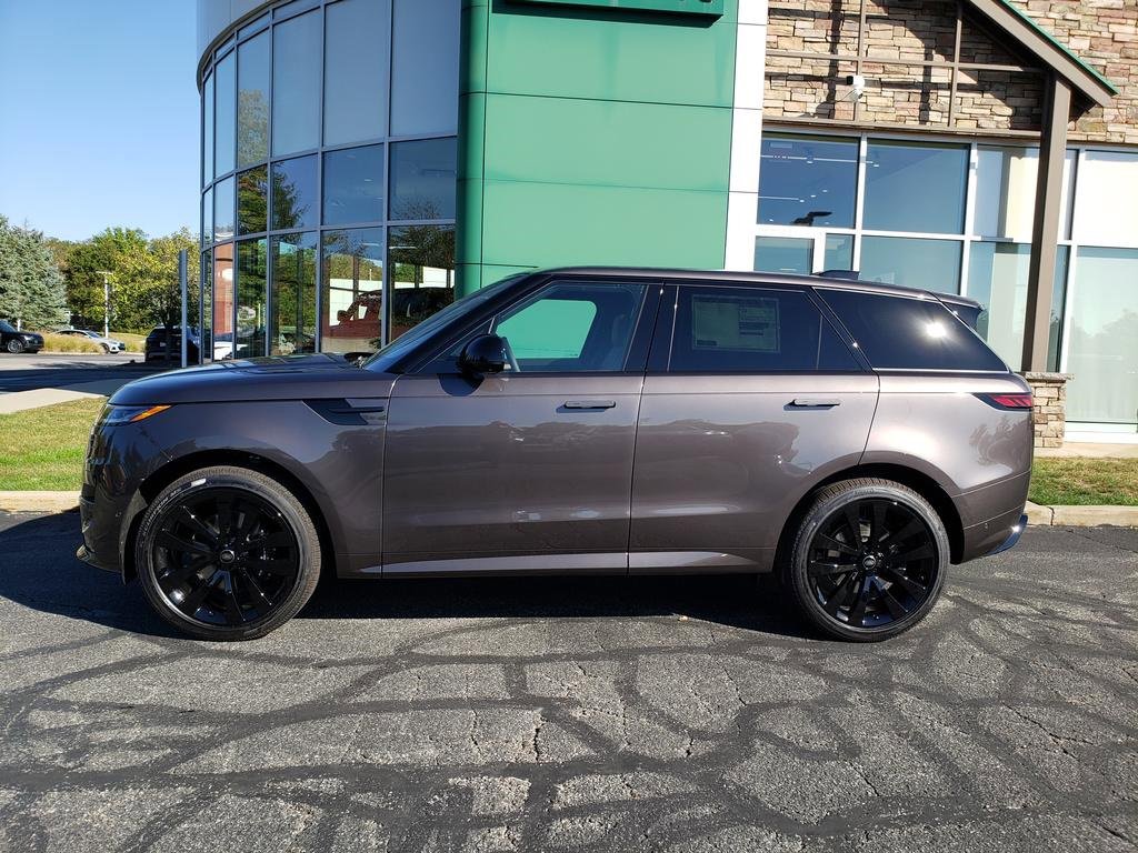 New 2025 Land Rover Range Rover Sport Dynamic SE image 8