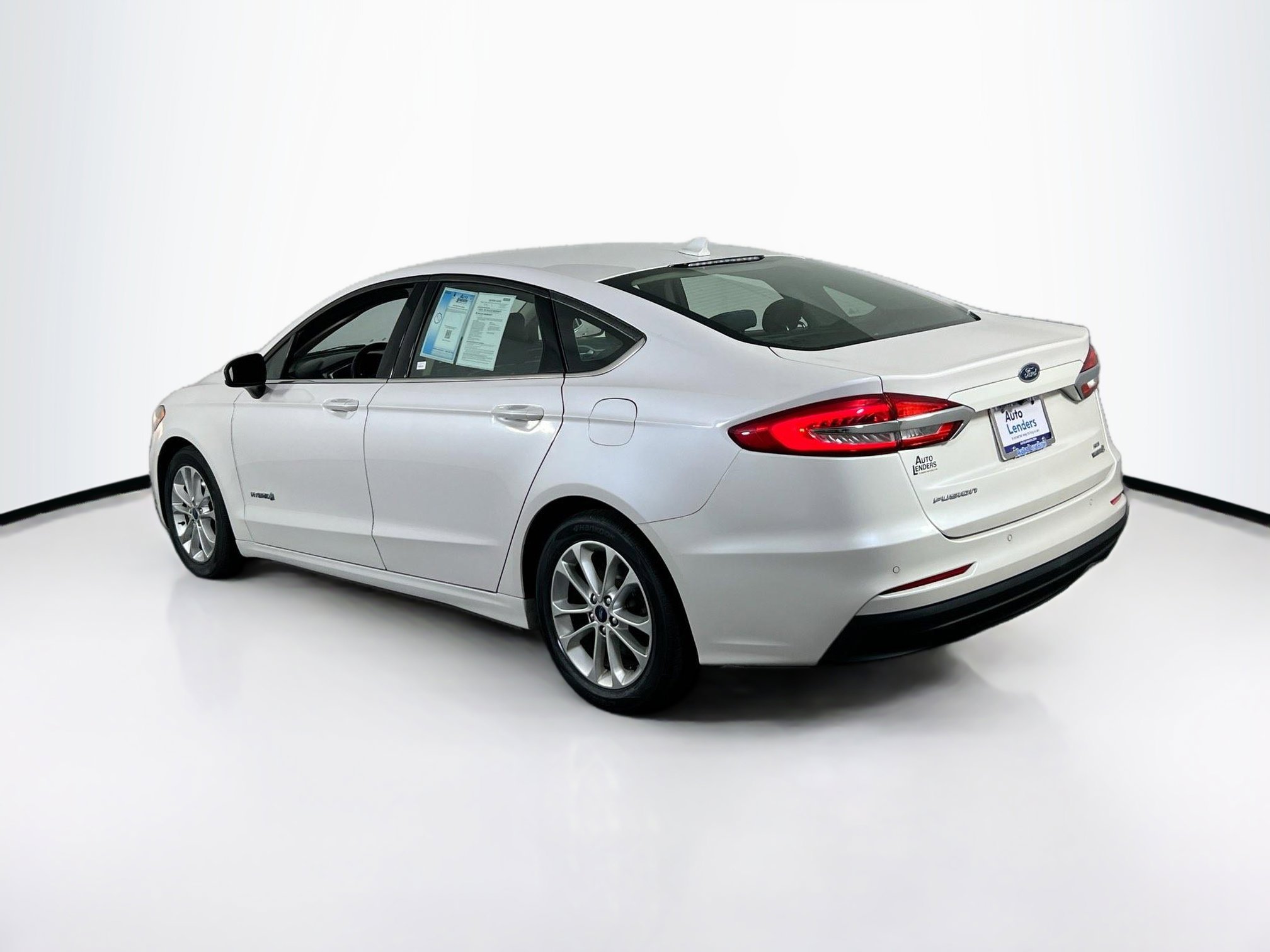 Used 2019 Ford Fusion SE FWD image 7