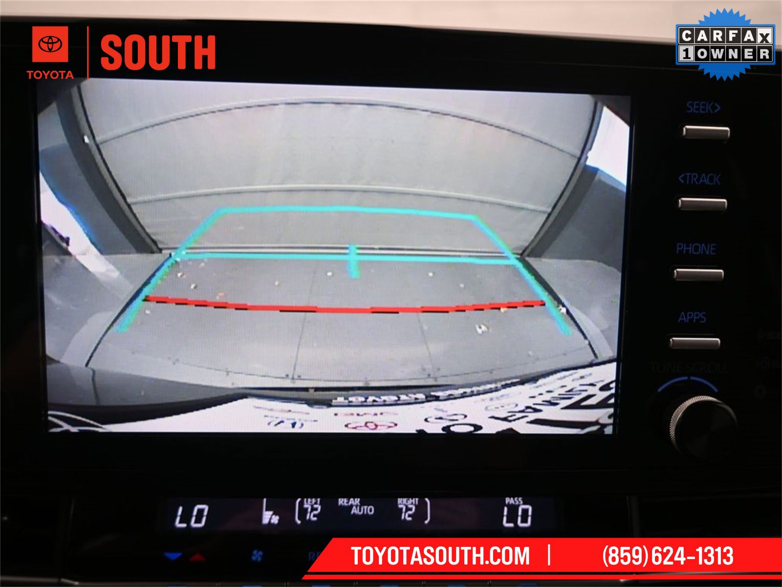 Used 2024 Toyota Sienna XLE image 14