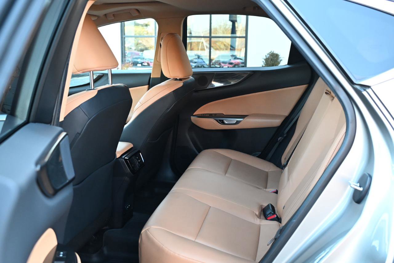 Used 2023 Lexus NX 350 AWD image 40