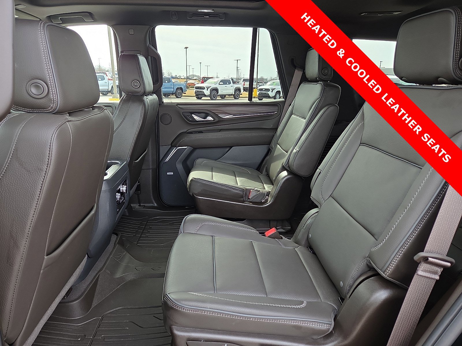 Used 2024 GMC Yukon Denali image 11