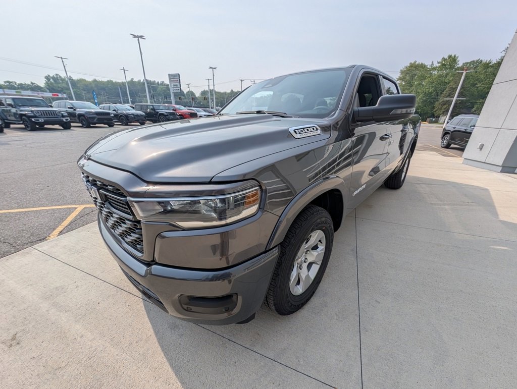New 2026 RAM 1500 4x4 Crew Cab image 8