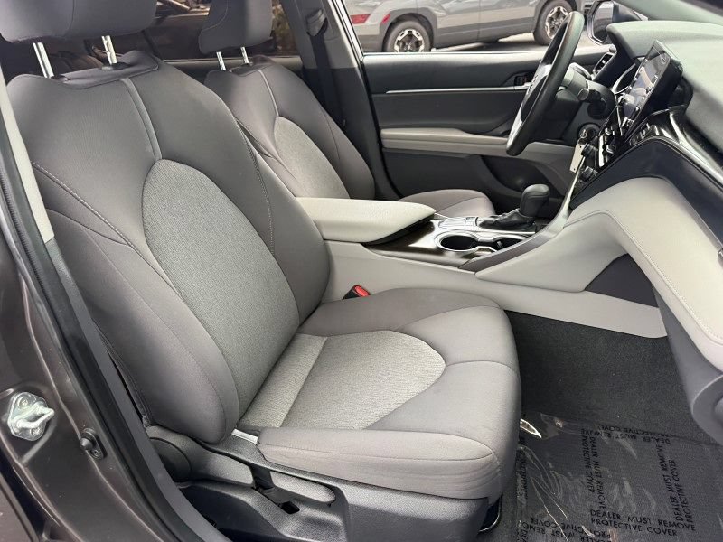 Used 2023 Toyota Camry LE FWD image 16