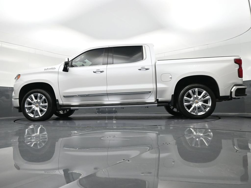 Used 2025 Chevrolet Silverado 1500 High Country w/ High Country Premium Package image 25