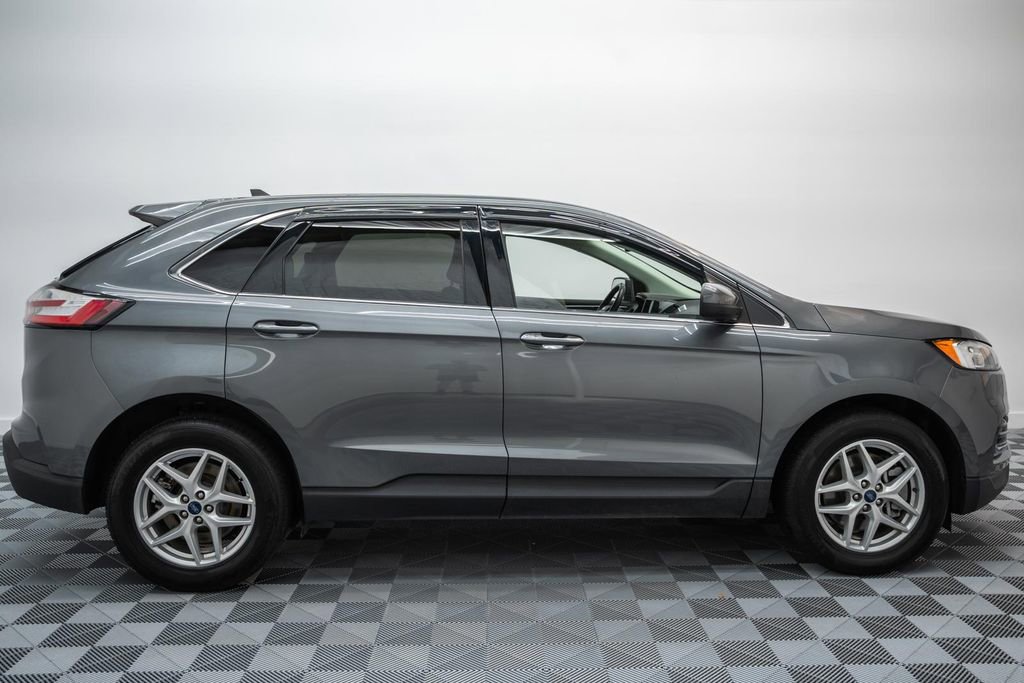 Certified 2022 Ford Edge SEL w/ Convenience Package image 4