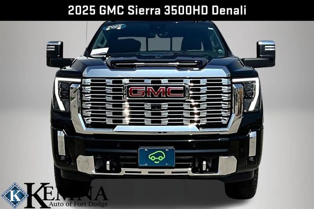 Used 2025 GMC Sierra 3500 Denali w/ Denali Reserve Package AWD/4WD image 2