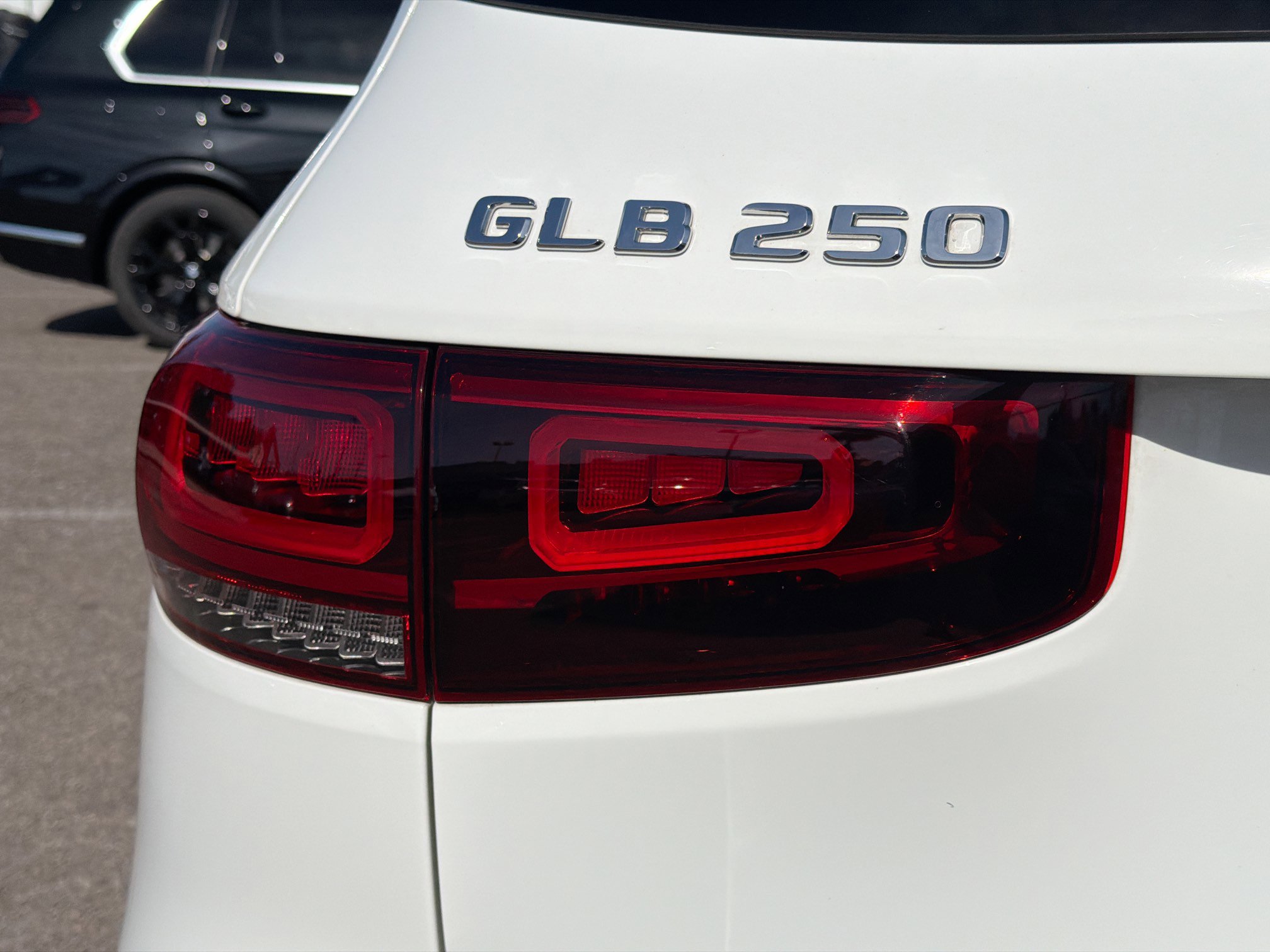 Used 2021 Mercedes-Benz GLB 250 image 10