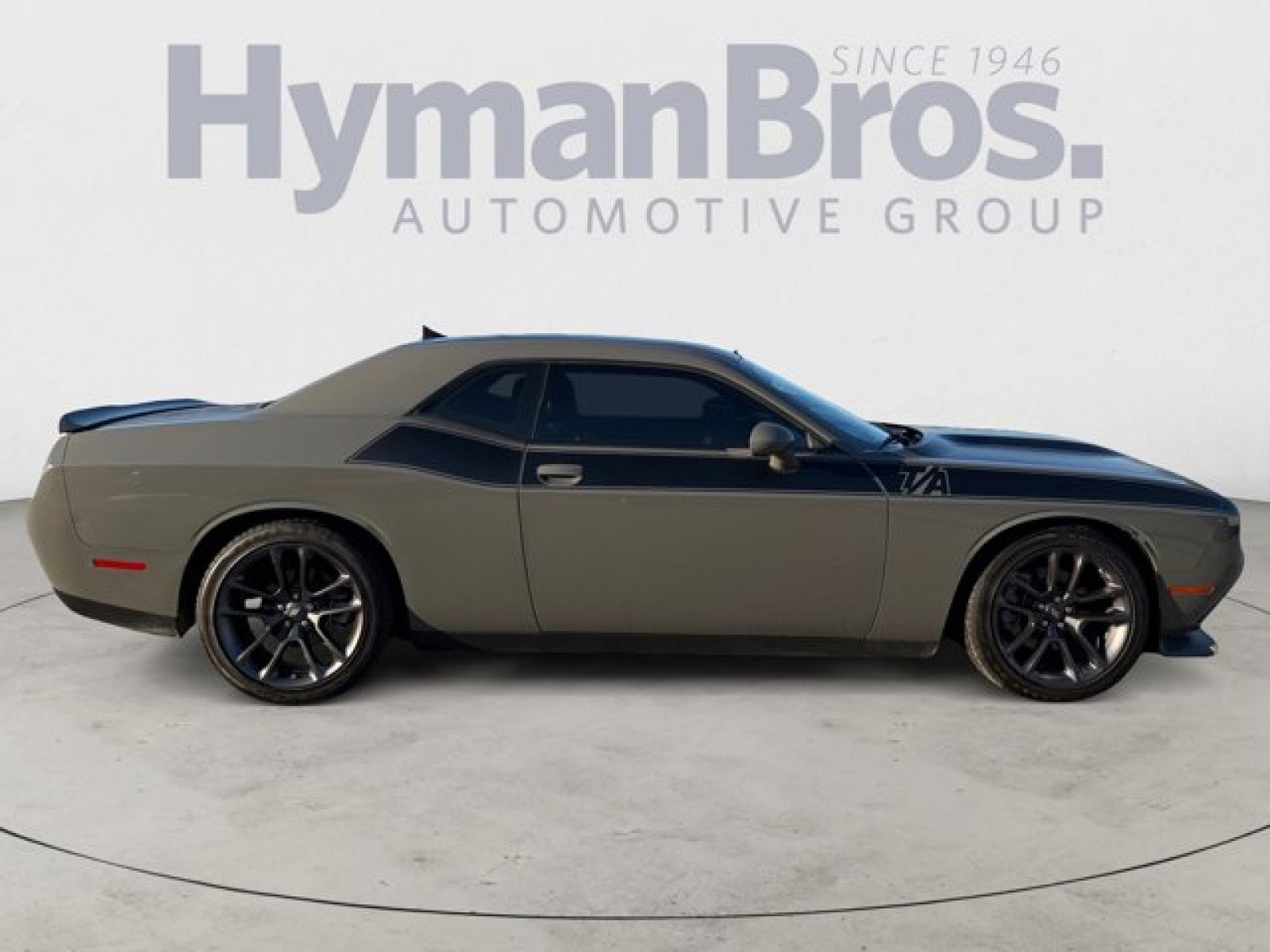 Used 2023 Dodge Challenger R/T w/ T/A Package image 2