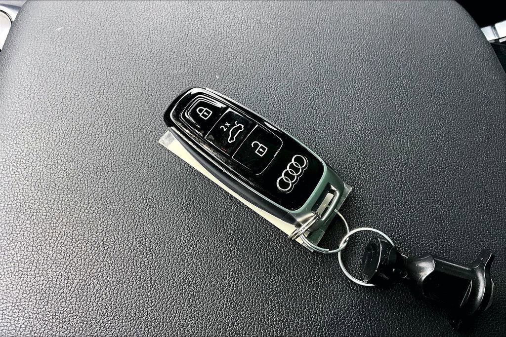 Used 2020 Audi Q7 2.0T Premium image 12