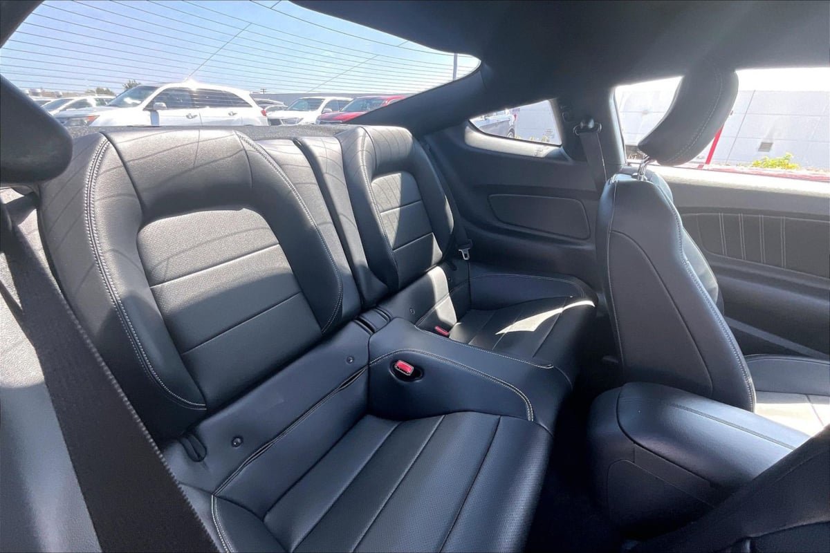 Used 2017 Ford Mustang GT Premium w/ Equipment Group 401A RWD image 24