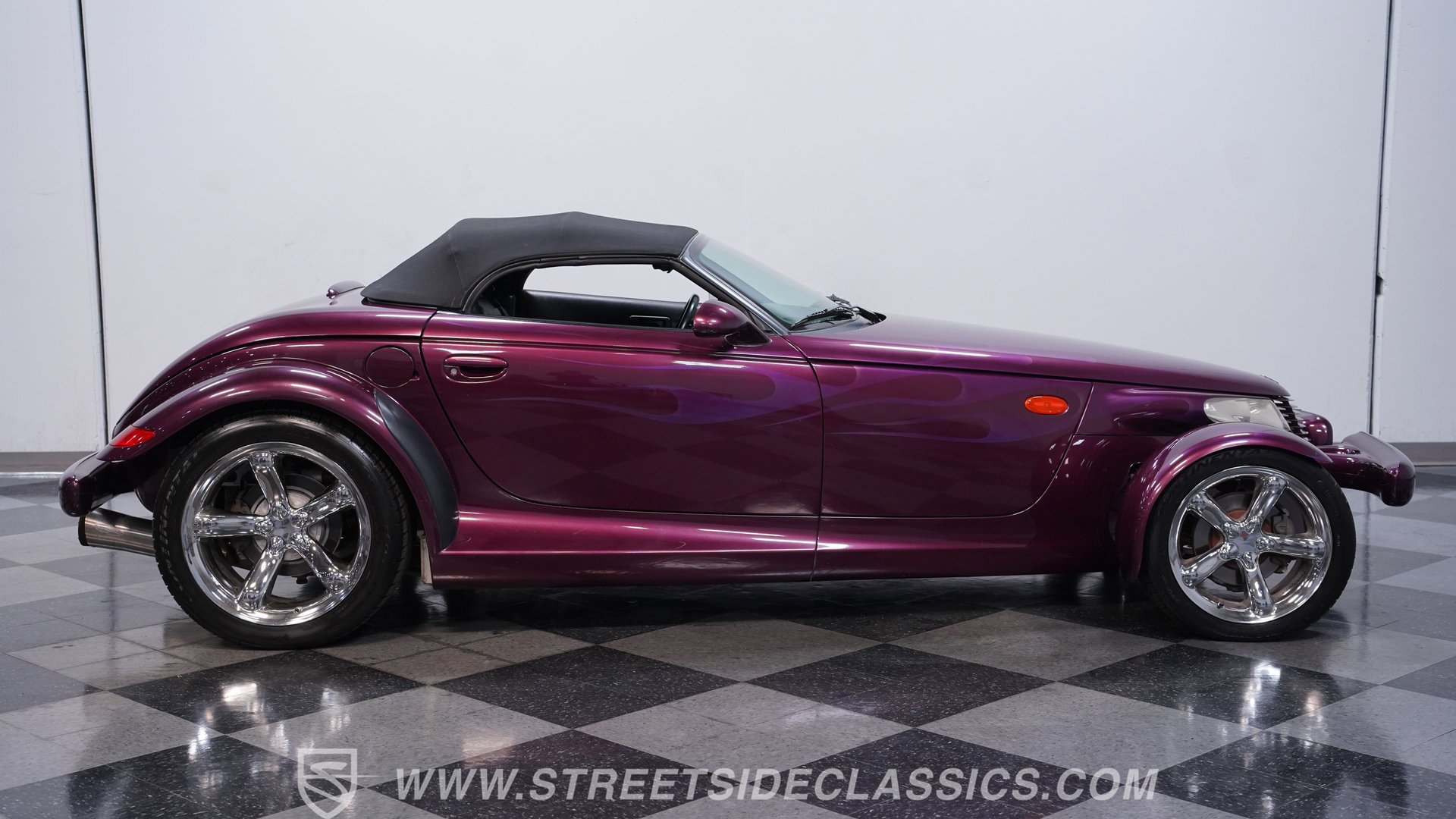Used 1999 Plymouth Prowler RWD image 13