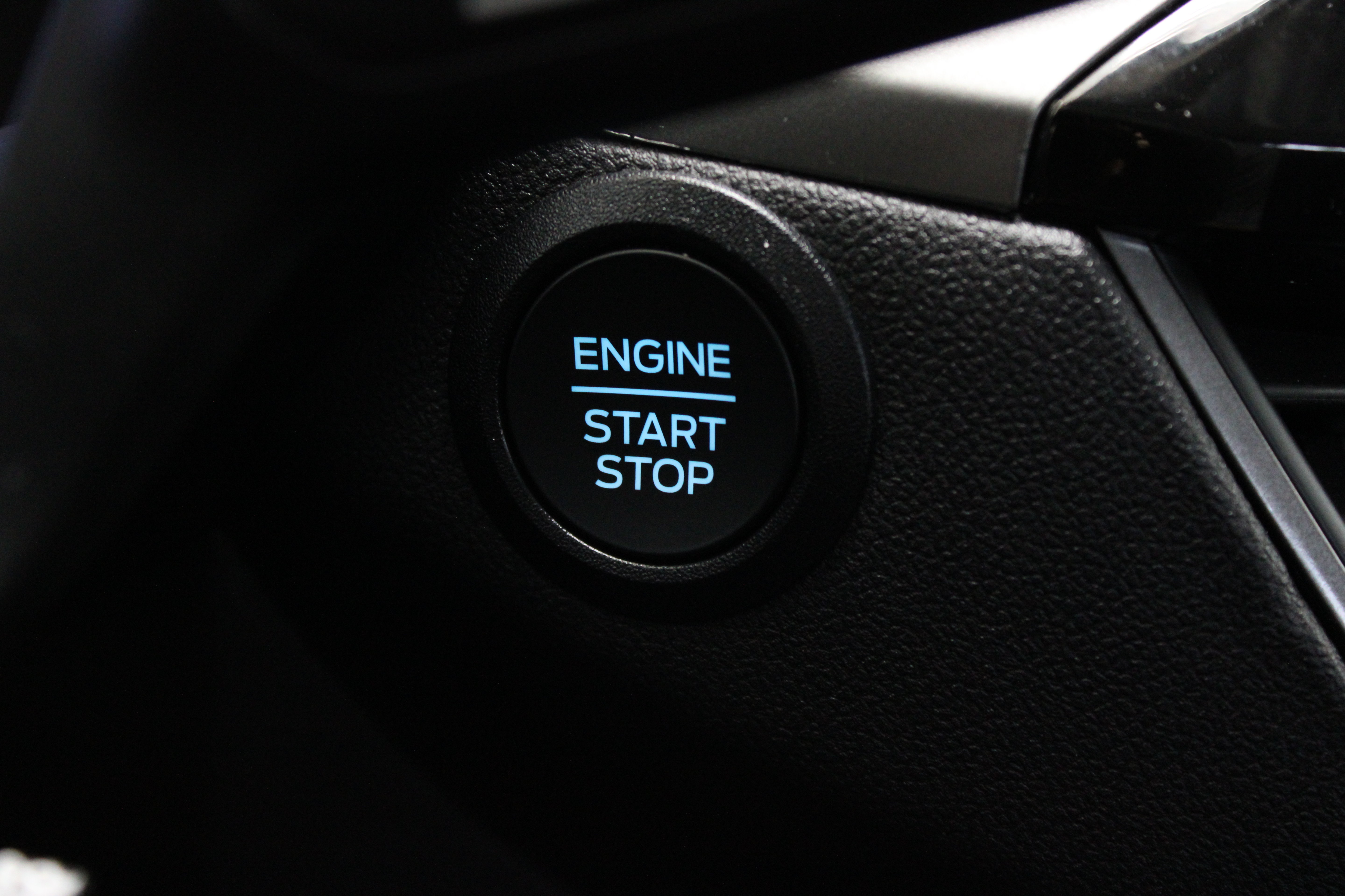 Used 2025 Ford Escape Active FWD image 17
