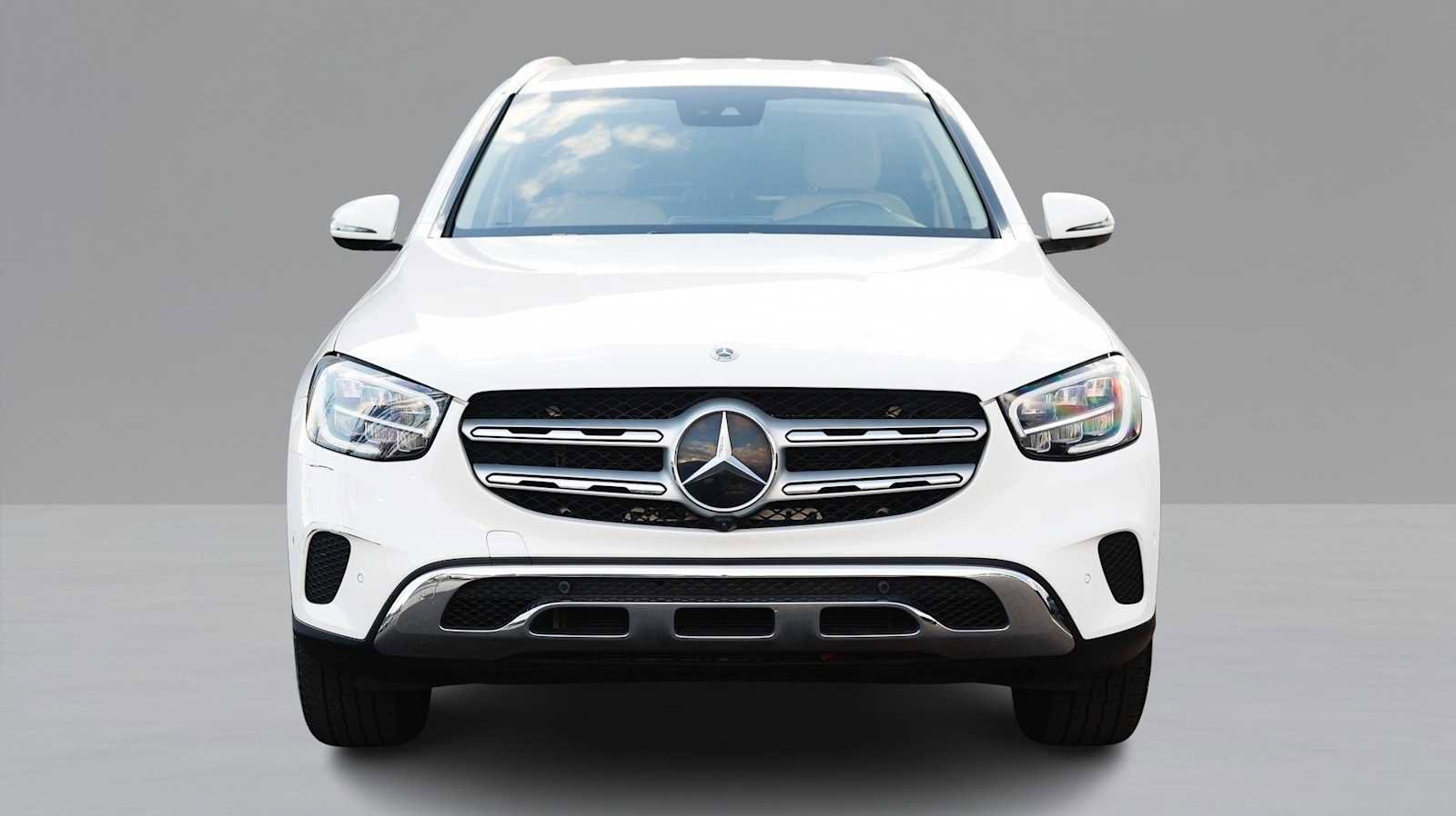 Used 2022 Mercedes-Benz GLC 300 4MATIC image 2
