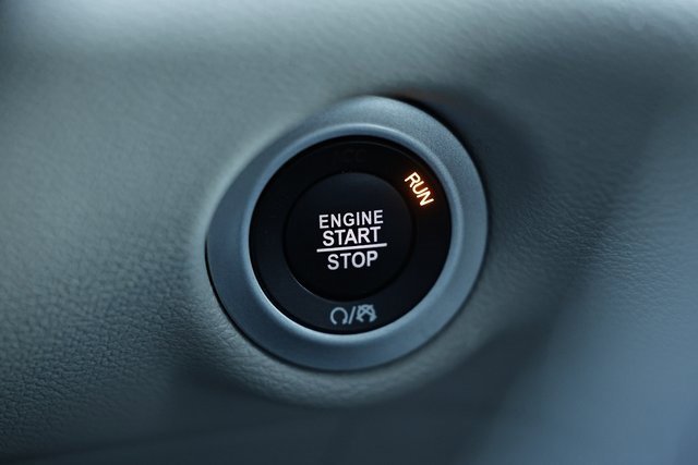 Used 2022 Chrysler Voyager LX image 34