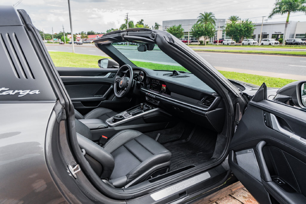 Used 2024 Porsche 911 Targa 4S AWD/4WD image 33