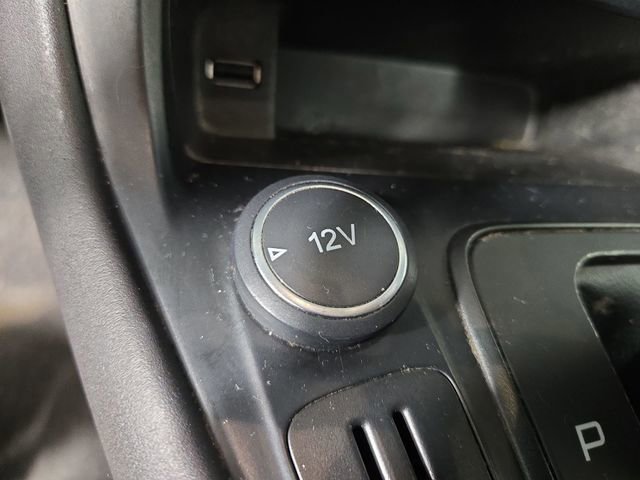 Used 2015 Ford Focus SE image 25