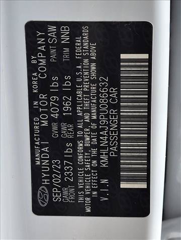Used 2023 Hyundai Elantra Limited FWD image 25