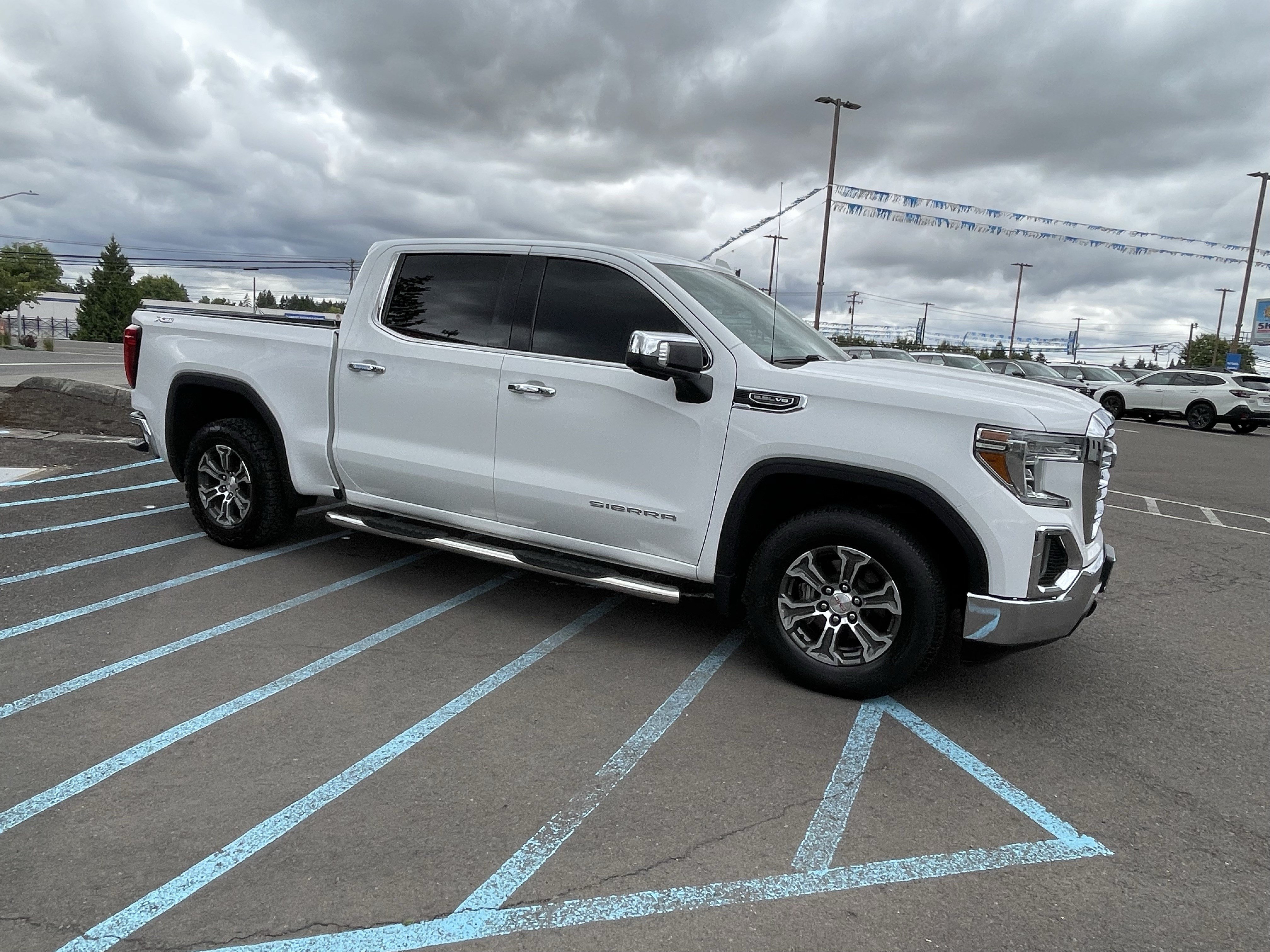 Used 2019 GMC Sierra 1500 SLT w/ X31 Off-Road Package AWD/4WD image 7