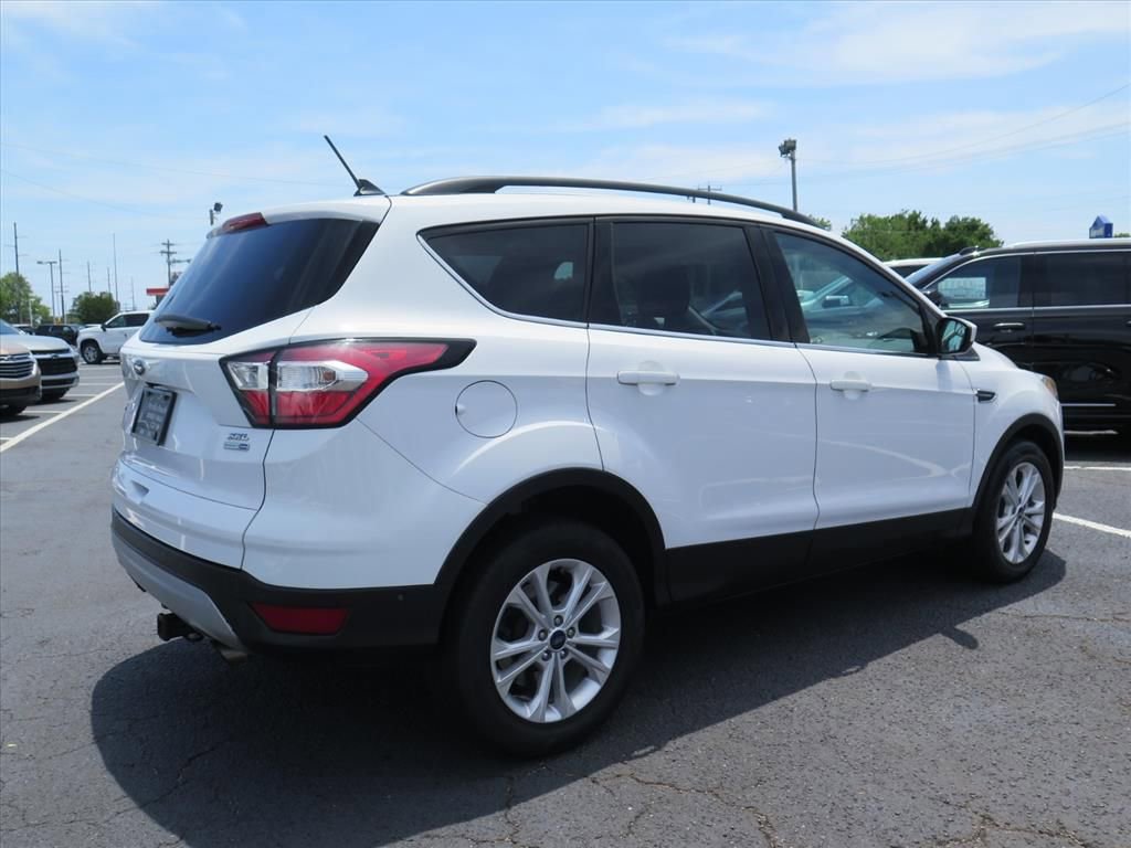 Used 2018 Ford Escape SEL AWD/4WD image 3