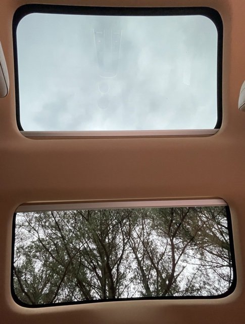 Used 2019 Porsche Panamera 4 image 24