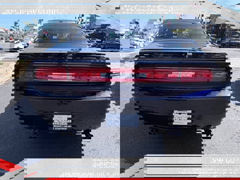 Used 2012 Dodge Challenger R/T image 7