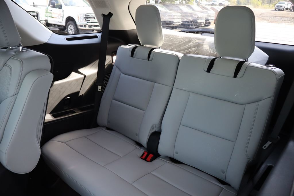 New 2026 Ford Explorer Platinum AWD/4WD image 13