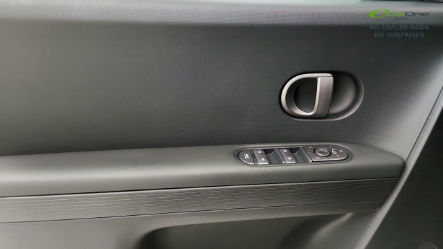 Used 2025 Hyundai Ioniq 5 SEL RWD image 49