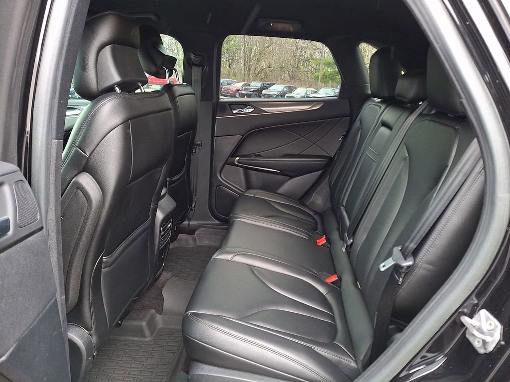 Used 2019 Lincoln MKC Premiere image 13