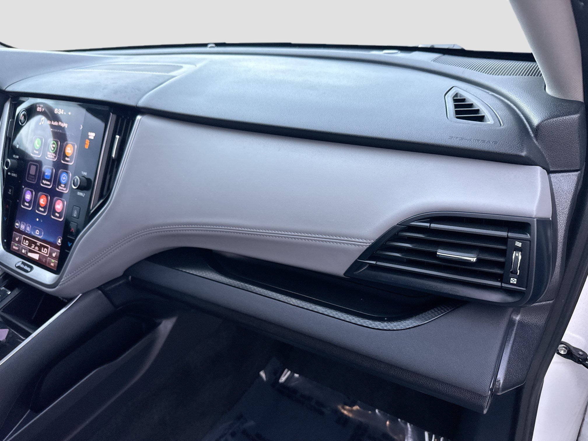 Used 2020 Subaru Outback Premium image 29