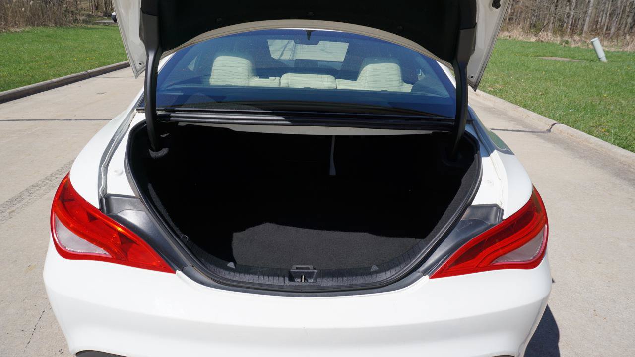 Used 2015 Mercedes-Benz CLA 250 image 27