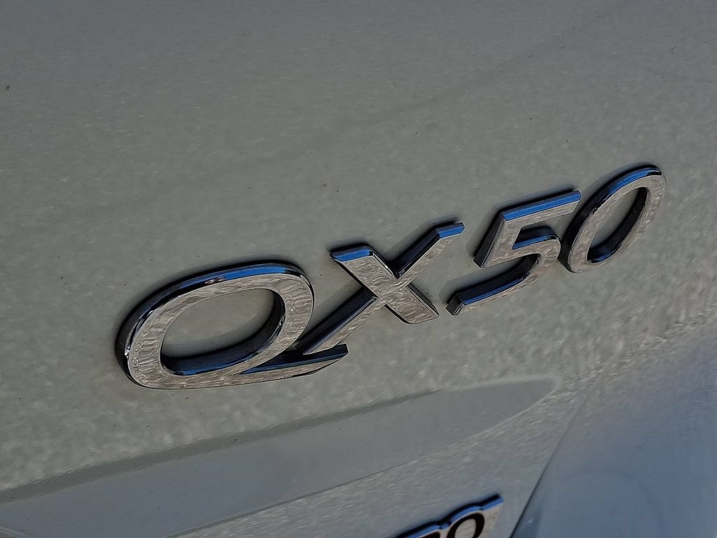 Used 2020 INFINITI QX50 Essential w/ Edition 30 Package AWD/4WD image 31