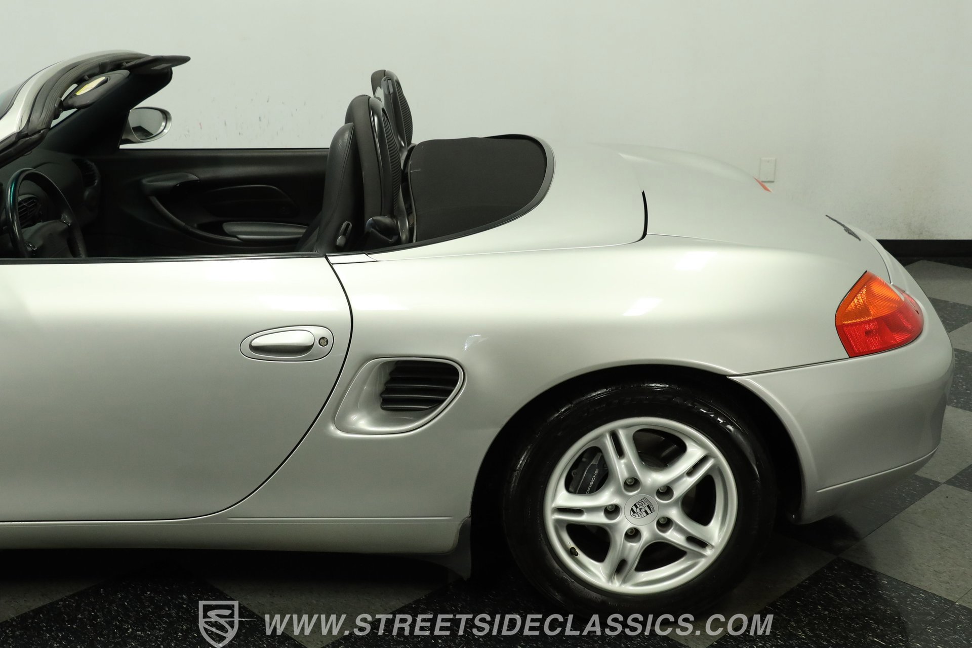 Used 1998 Porsche Boxster RWD image 22